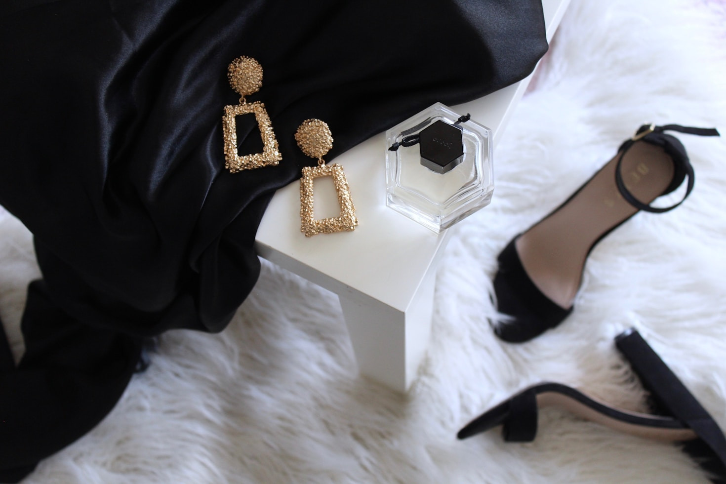 Essential Elements Of A Luxurious Bridal Ensemble